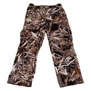 Realtree boy’s nature camo cargo pants size Large